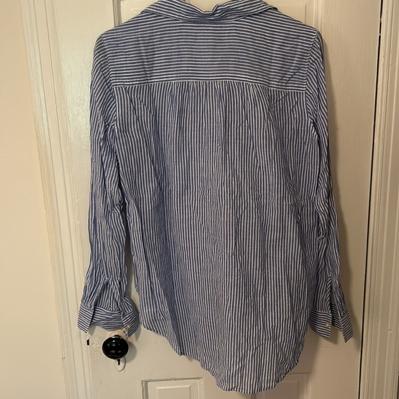 Loft breezy blue and white cotton button down for summer - Picture 3 of 5